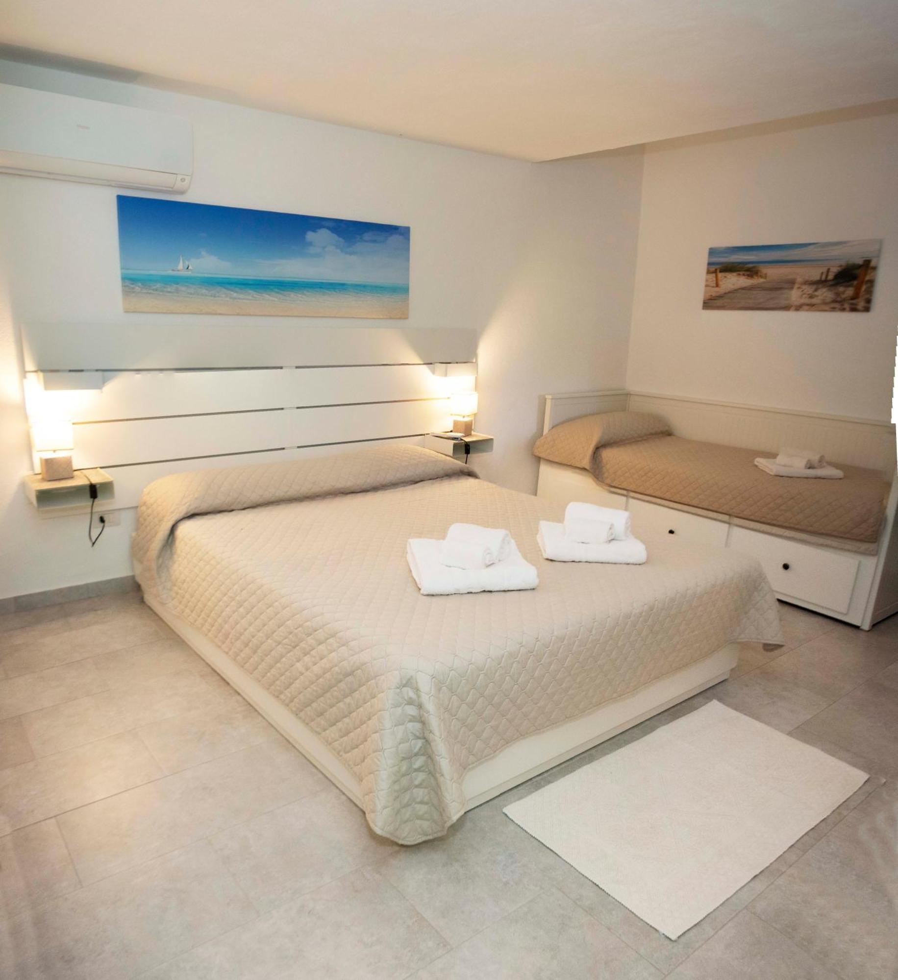 Ampio Trilocale Sul Golfo Di Marinella Villa Marinella  Exteriör bild