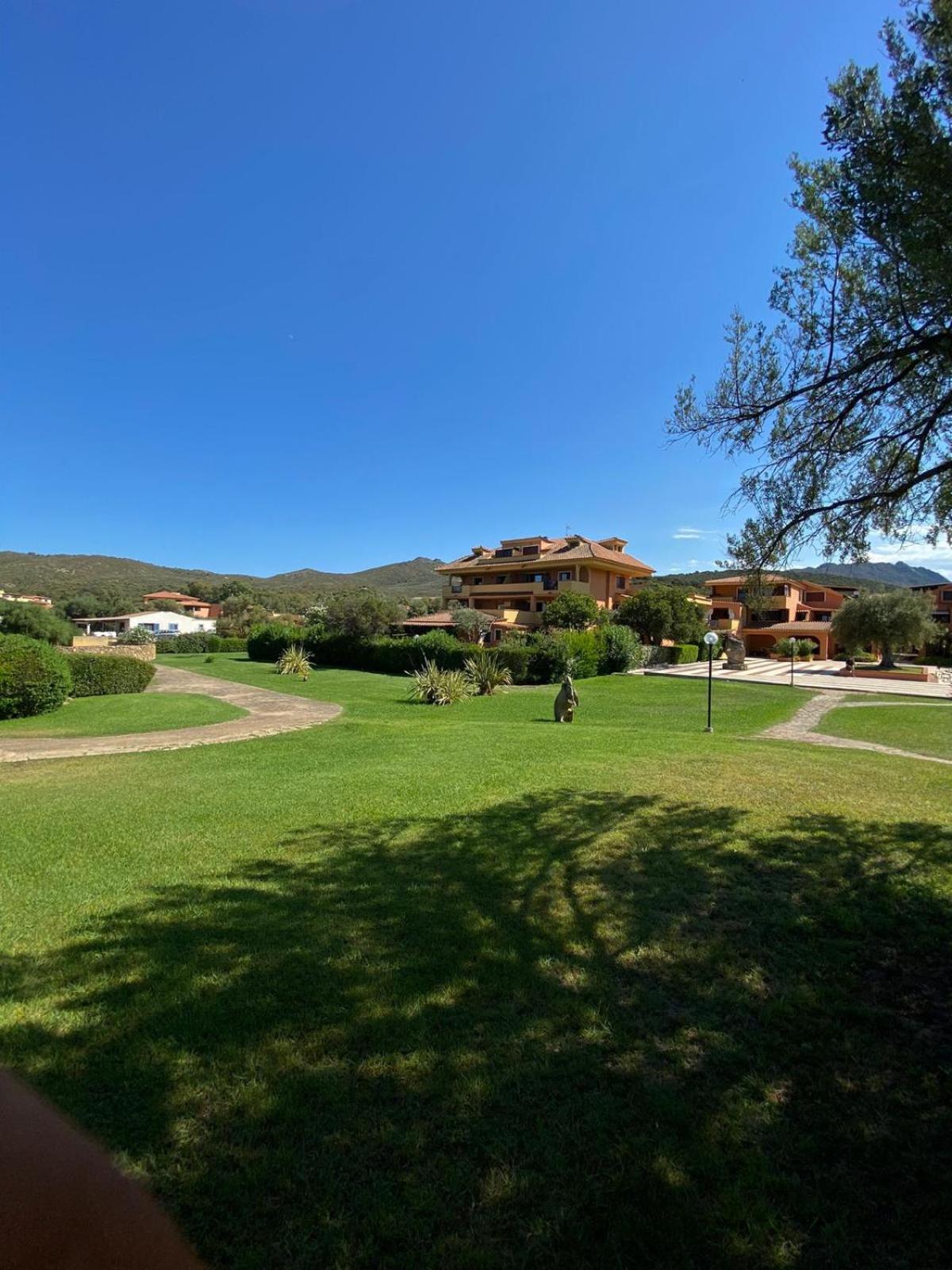 Ampio Trilocale Sul Golfo Di Marinella Villa Marinella  Exteriör bild