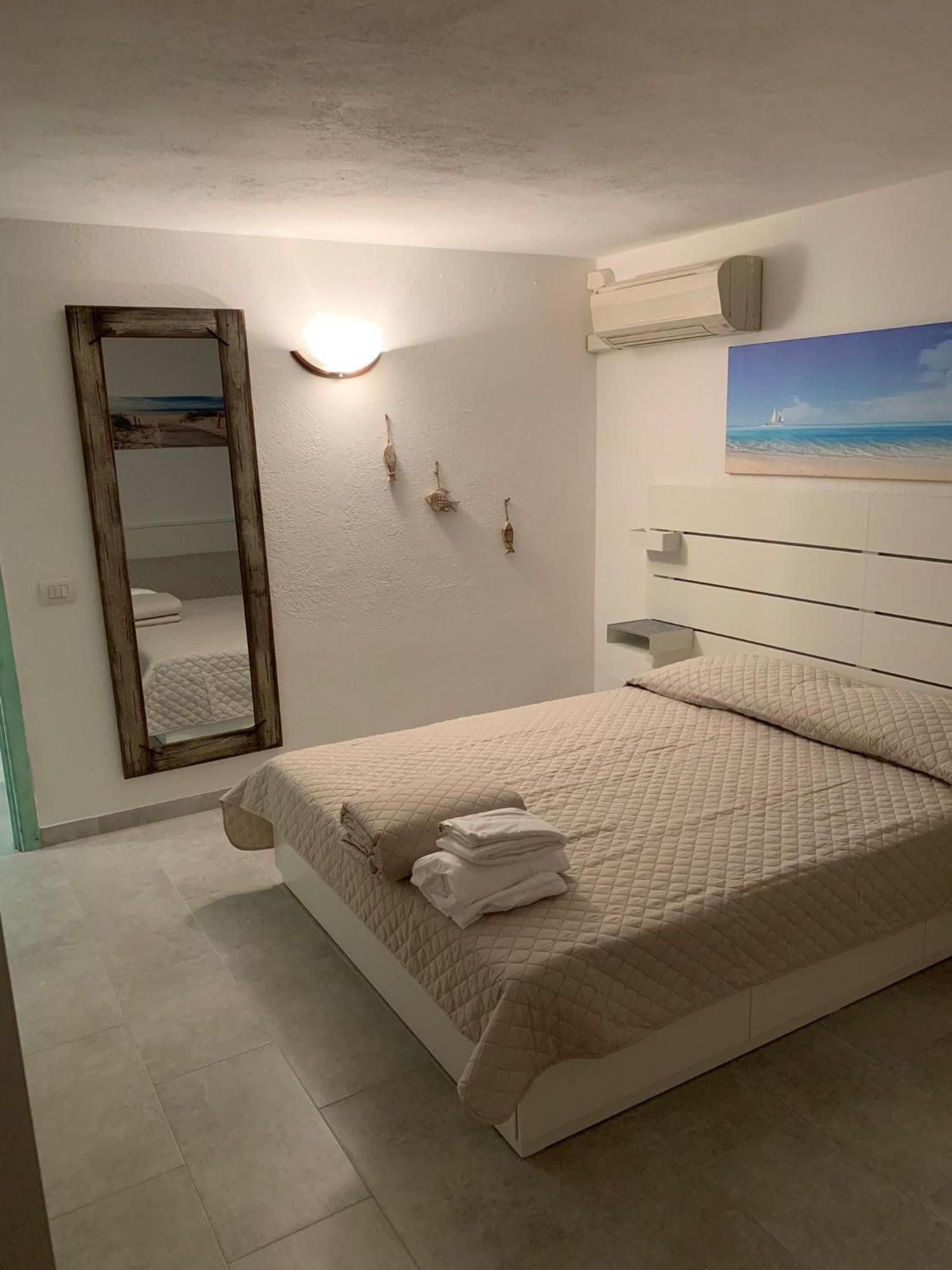 Ampio Trilocale Sul Golfo Di Marinella Villa Marinella  Exteriör bild